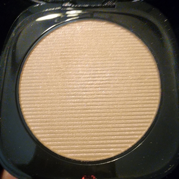 Marc Jacobs 81 ShowstopperOmega Glaze All Over Foil Luminizer, NWOB - Picture 3 of 3